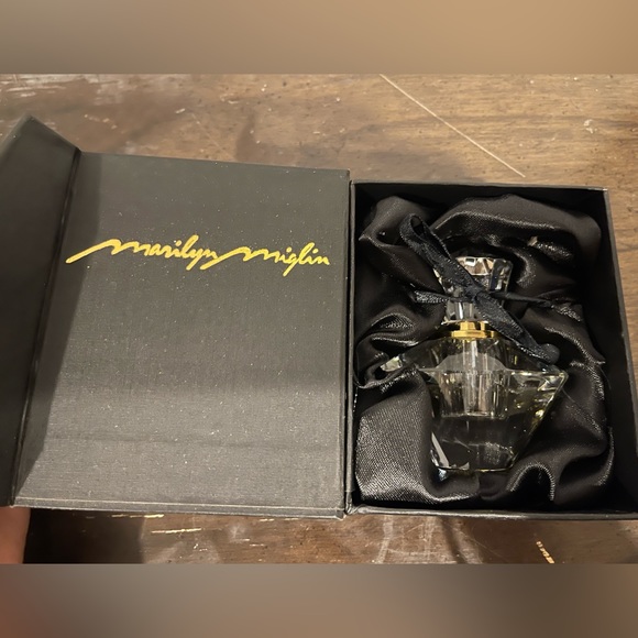 Marilyn Miglin Beautiful Leaded Crystal Perfume Bottle NEW in Box, NOS - Picture 2 of 7